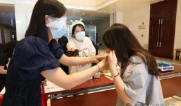 西宁阿娘吃瓜事件,一场引发热议的街头奇闻