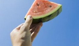 皮炎子吃瓜,揭秘娱乐圈的甜蜜瓜田