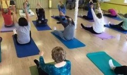 瑜伽老师了了吃瓜,揭秘瑜伽界的“吃瓜”趣事