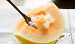 吃蜜瓜要削皮么,削皮还是直接享用？