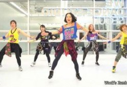 吃瓜男女跳舞图片,吃瓜男女共谱欢乐舞曲